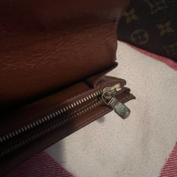 Louis Vuitton wallet - Picture 5 of 11